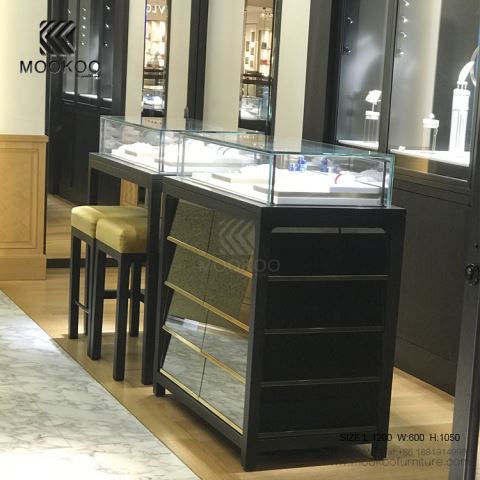 Jewellery Show Case