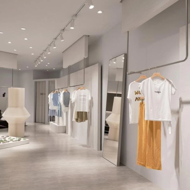 Women Clothing Racks Retail Display